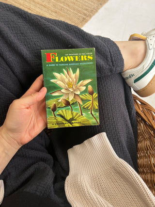 Vintage 1950 Flowers Guide Book