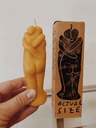 Natural Beeswax HUG Candle